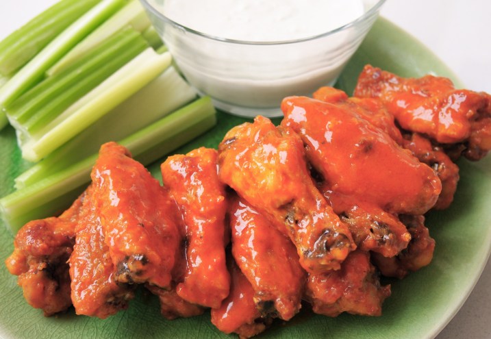 Super Crispy Oven Baked Buffalo Wings