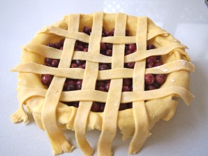 Lattice Topping for Sour Cherry Pie