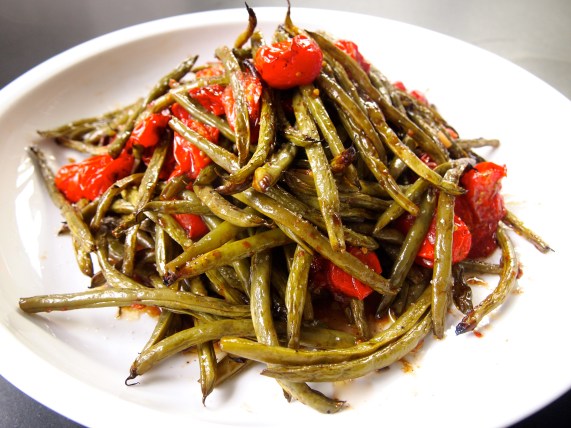 A Side Dish to Feed a Crowd - Roasted Geen Beans & Tomatoes