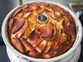 Best Ever Apple Cake