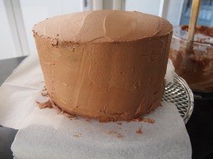 How to Frost a Layer Cake
