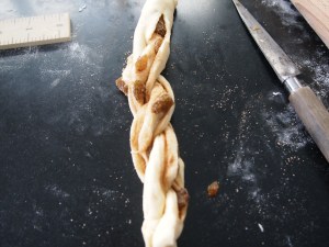 Cinnamon Raisin Buns