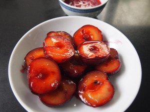 Roasted Plums for Pavlova